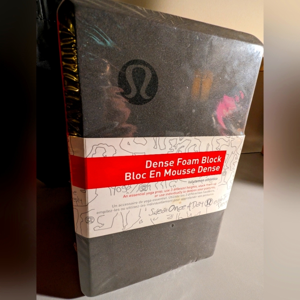 Lululemon yoga blocks + bags